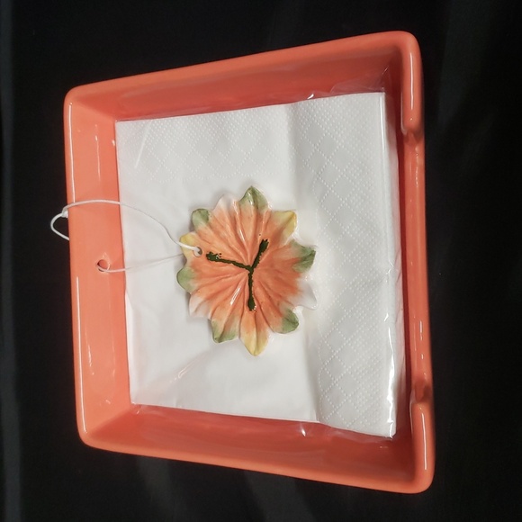 Dennis East International NWT Deep Coral Napkin Holder With Floral Weight - Picture 3 of 5